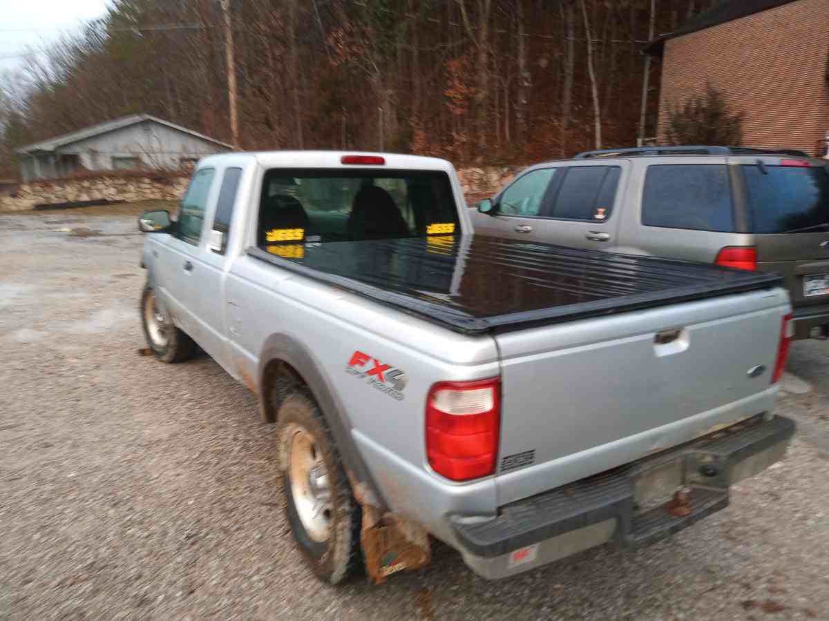 03 Ford extended cab - Jacksboro, Tennessee