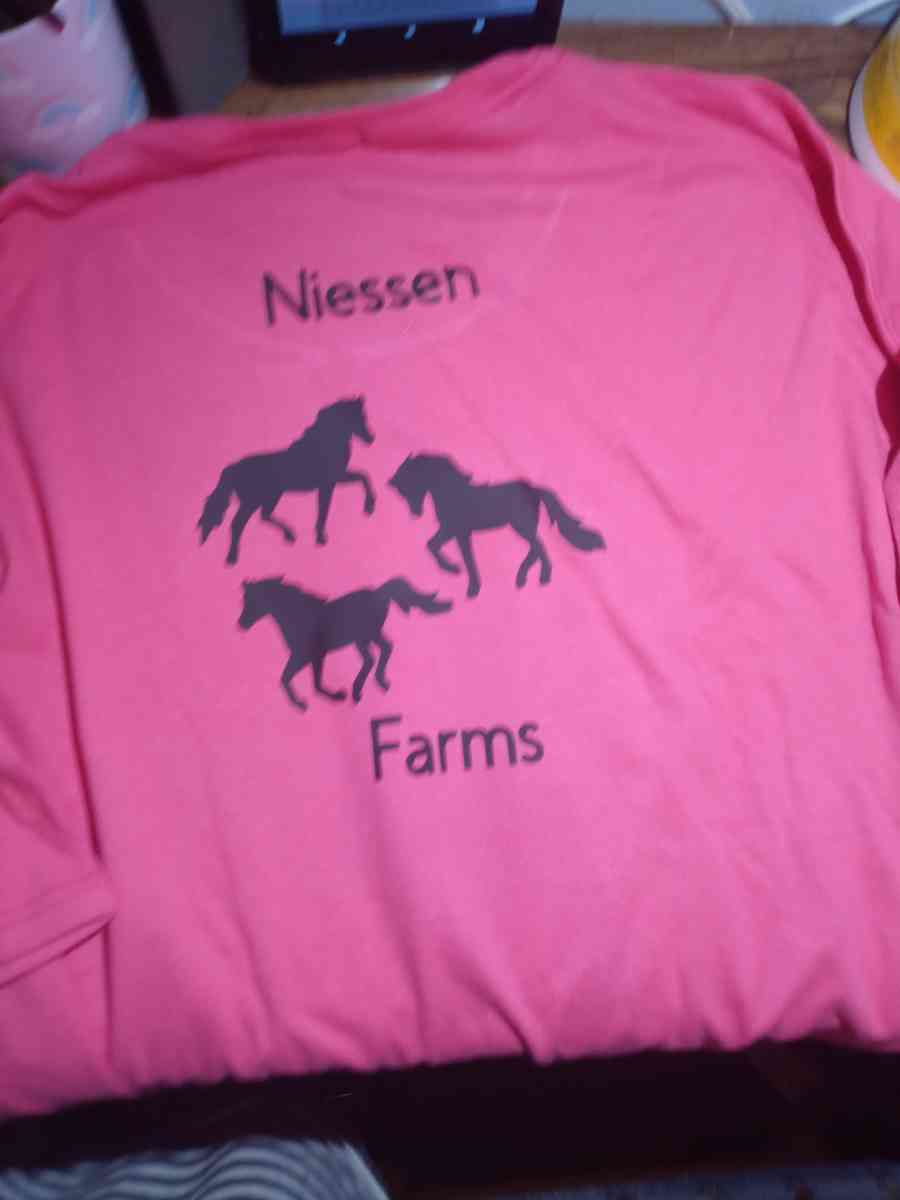 shirts - Laurens, South Carolina - FleaMarketBay