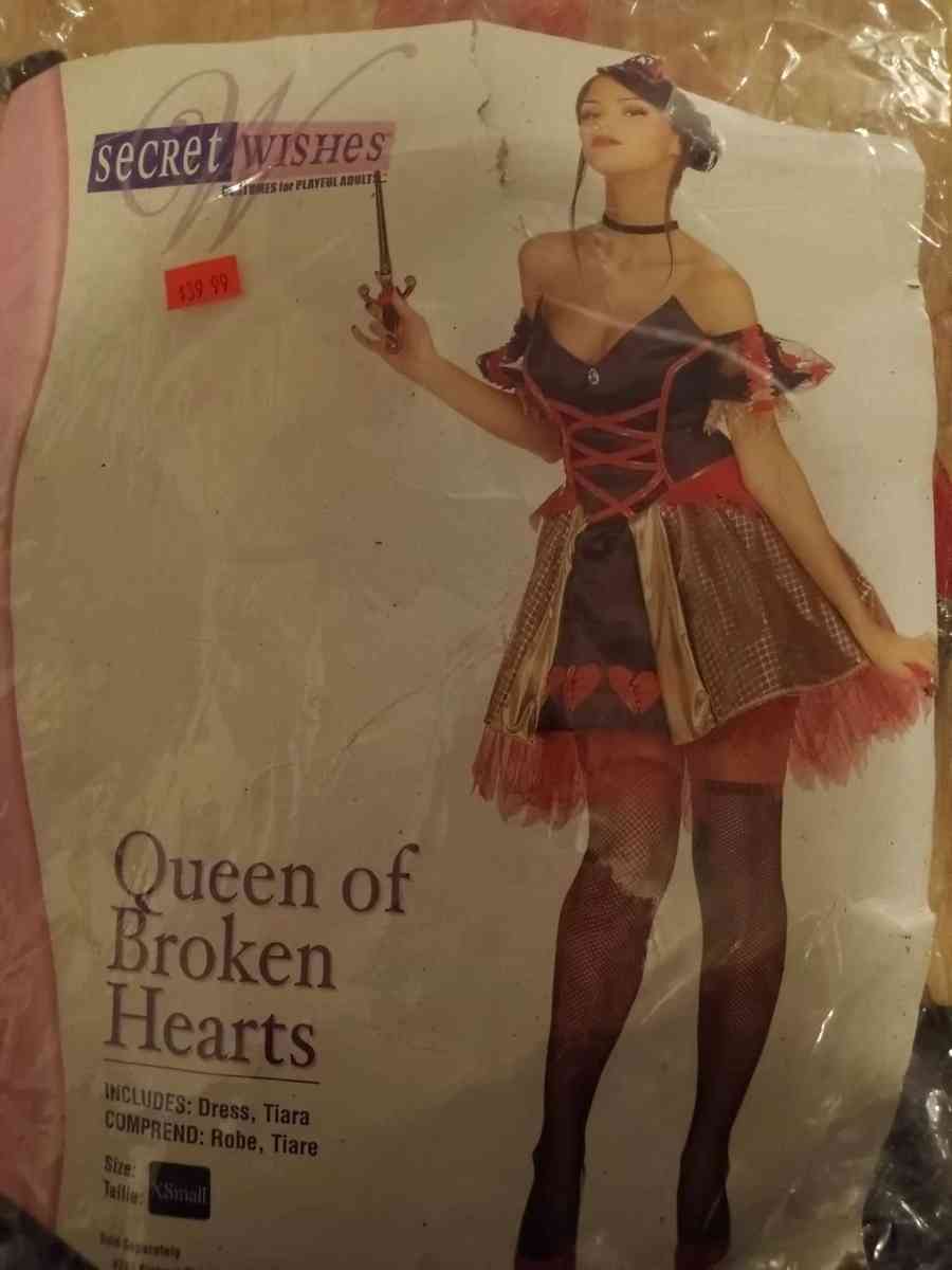 costumes - Largo, Florida - FleaMarketBay