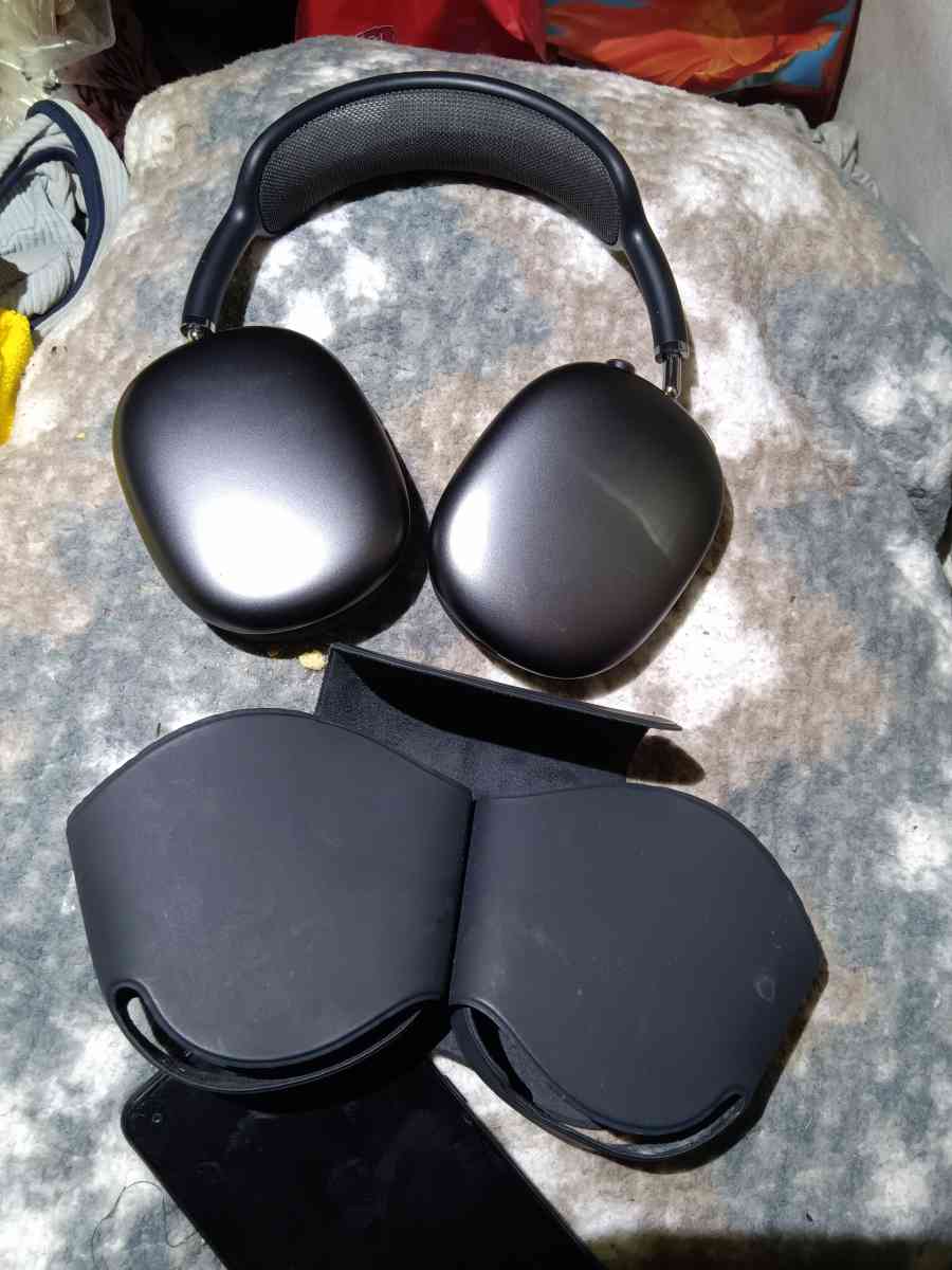 airmax headphones - Fullerton, California - FleaMarketBay