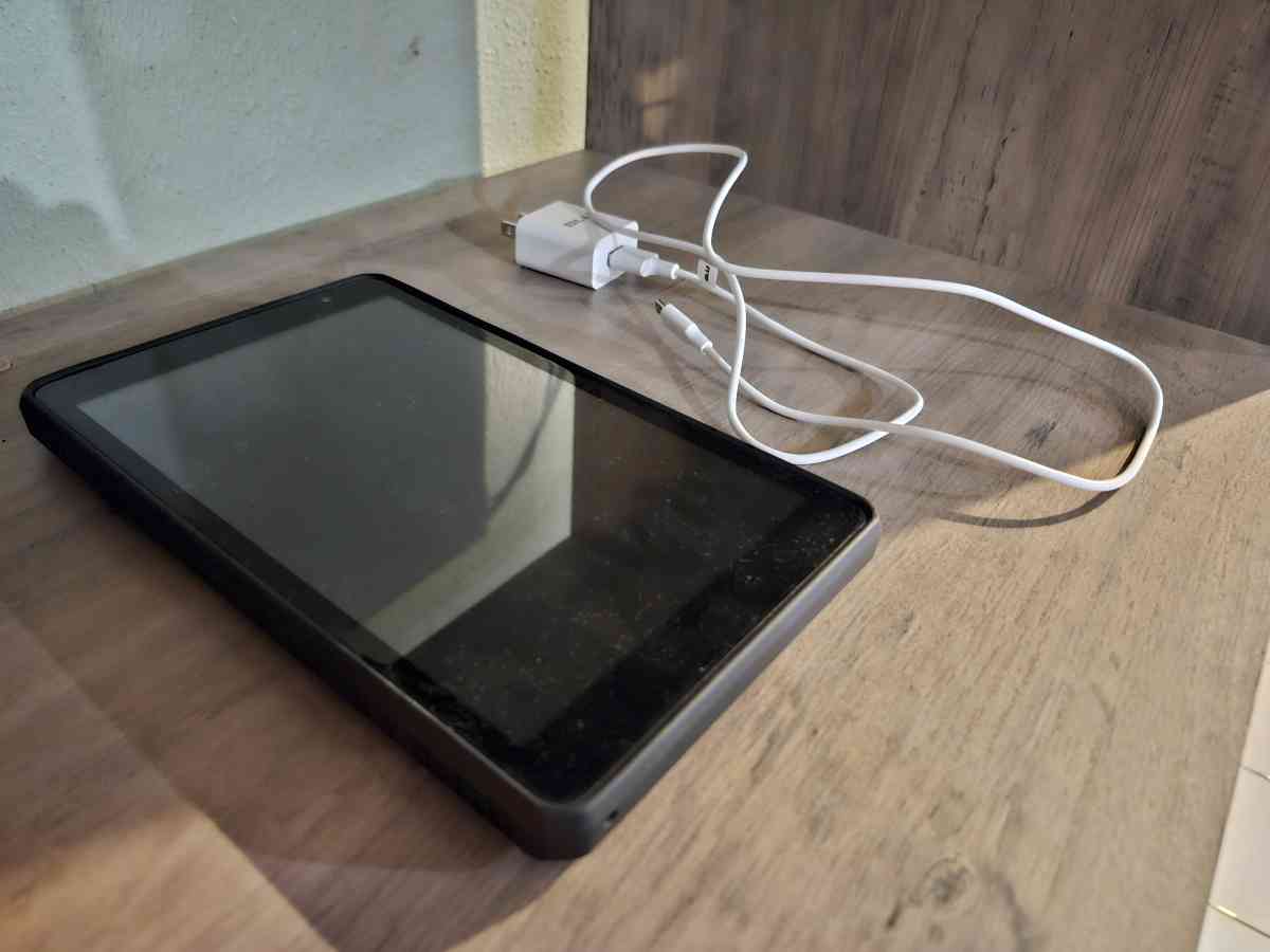 BLU M8L Plus Android Tablet - Miami, Florida - FleaMarketBay