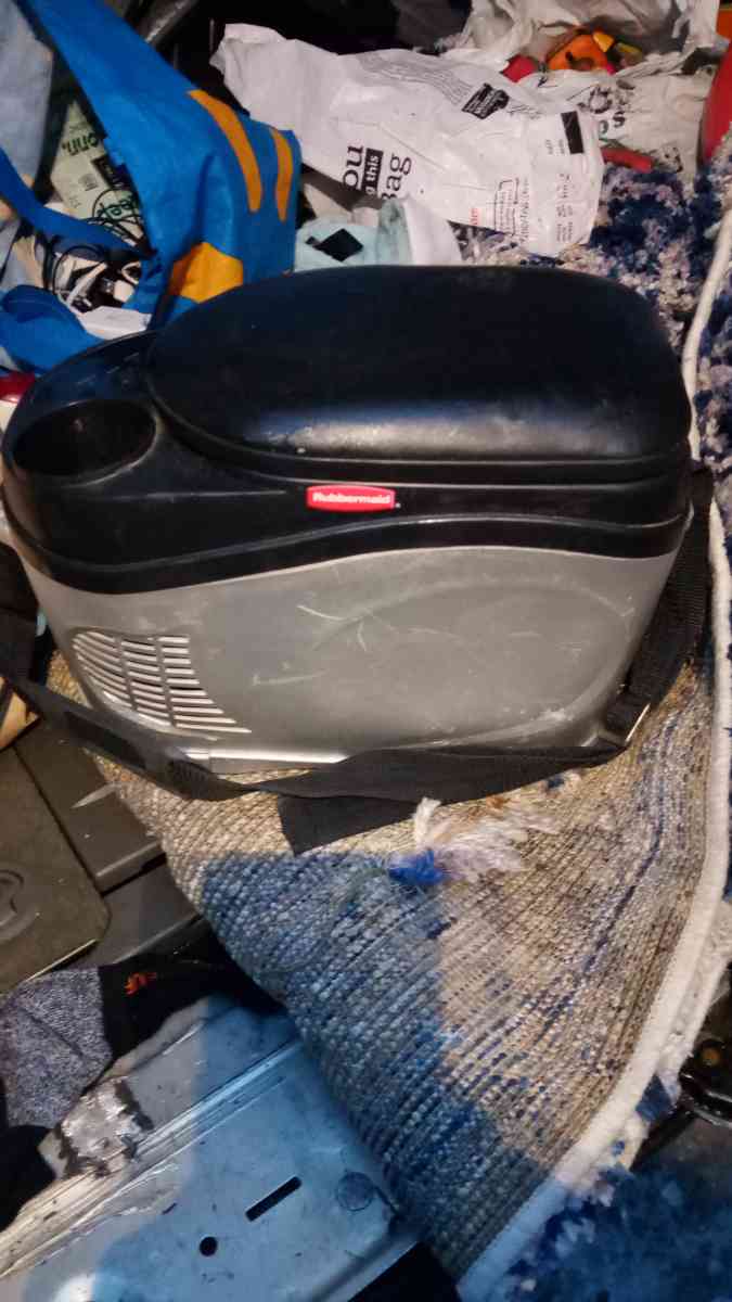 Coleman hotcold cooler - Spokane, Washington