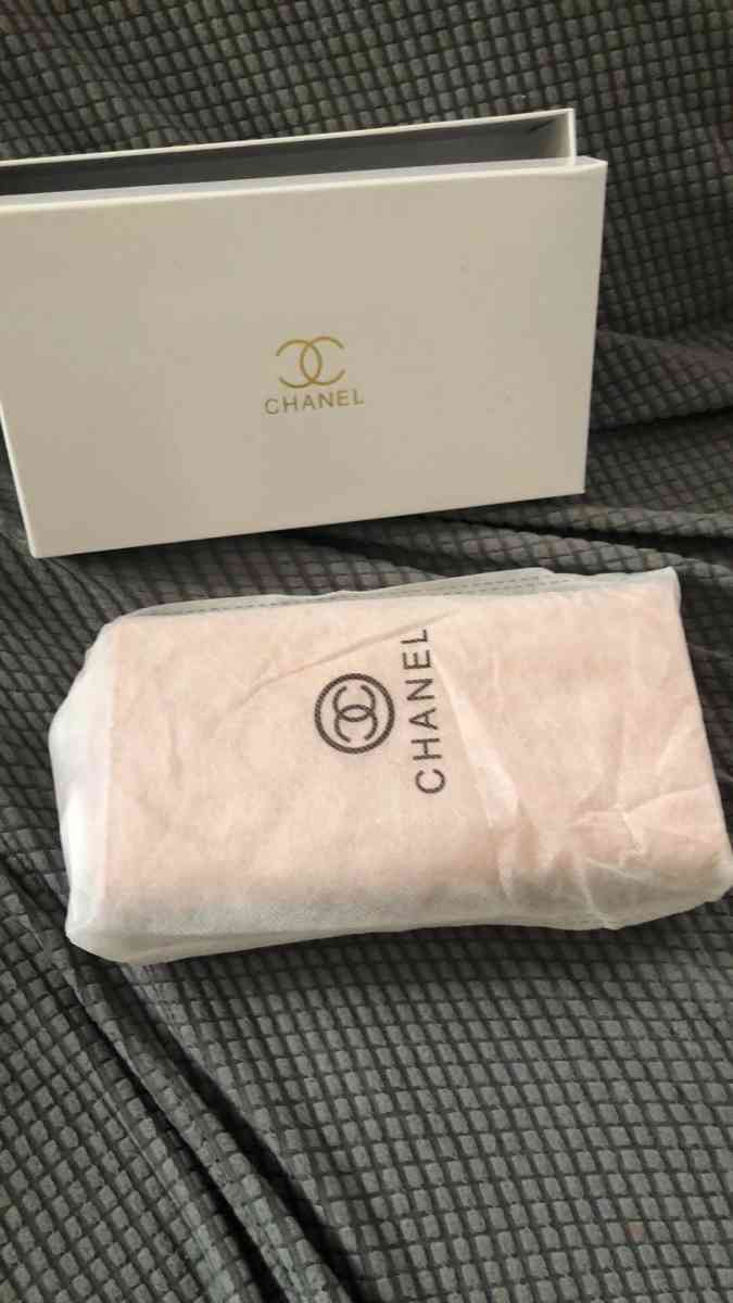 womans wallet - Fairfax, Virginia - FleaMarketBay