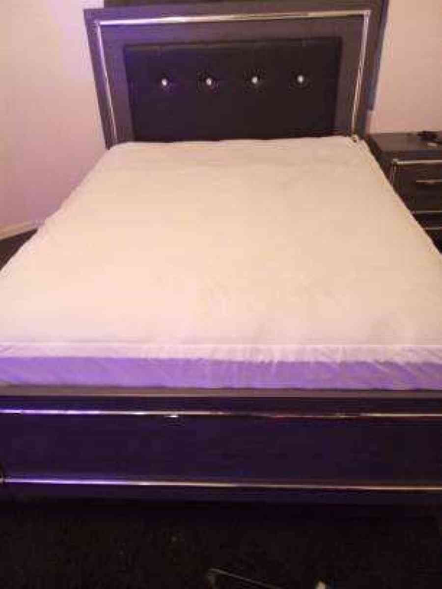 3 piece bedroom set - North Las Vegas, Nevada - FleaMarketBay