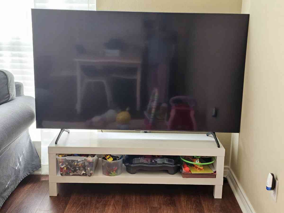 IKEA TV stend - College Station, Texas