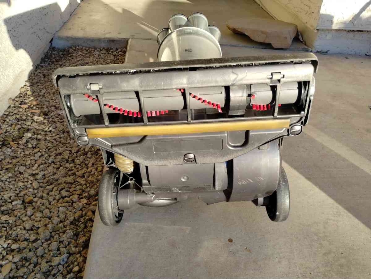 DYSON DC17 Absolute Animal Bagless Vacuum Cleaner - Peoria, Arizona