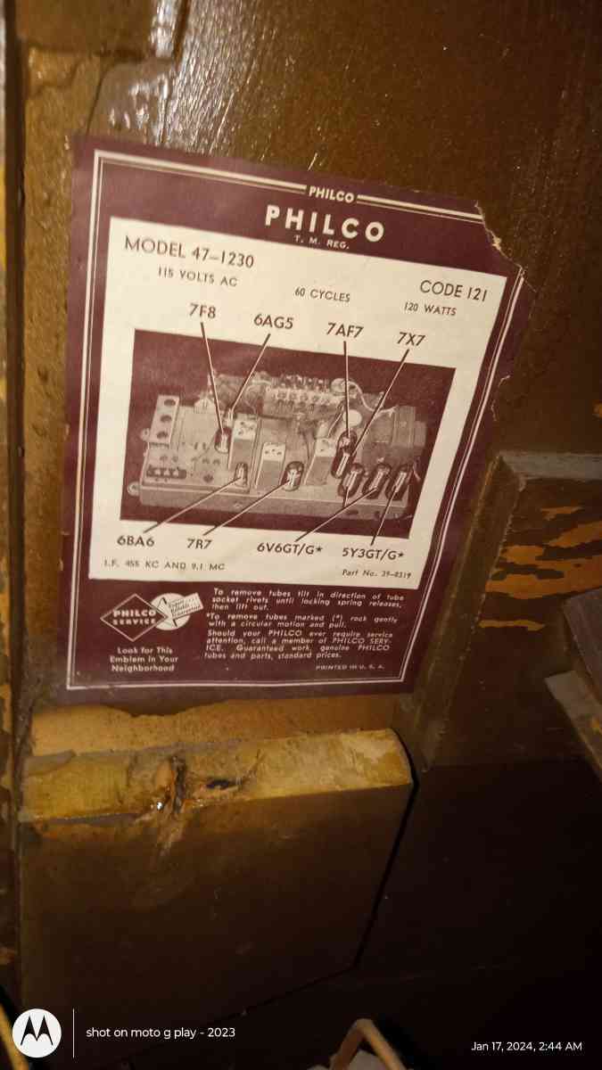 antique floor radio with phono - Jasper, Indiana - FleaMarketBay