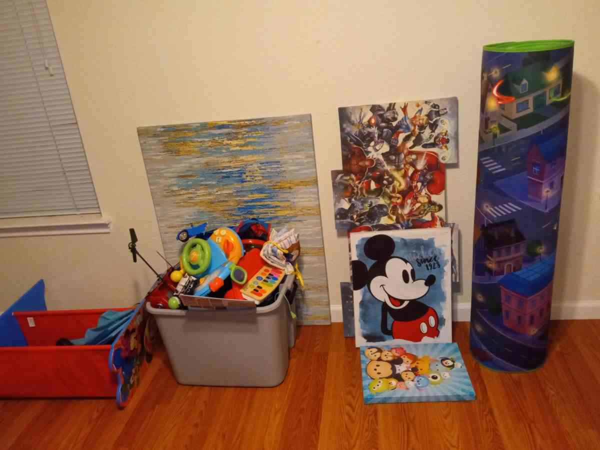 table frames lots of other stuff - Houston, Texas - FleaMarketBay