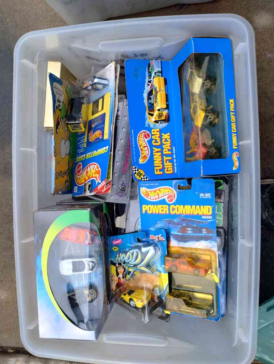 Hot Wheels and other diecast cars and trucks - Peoria, Arizona - FleaMarketBay