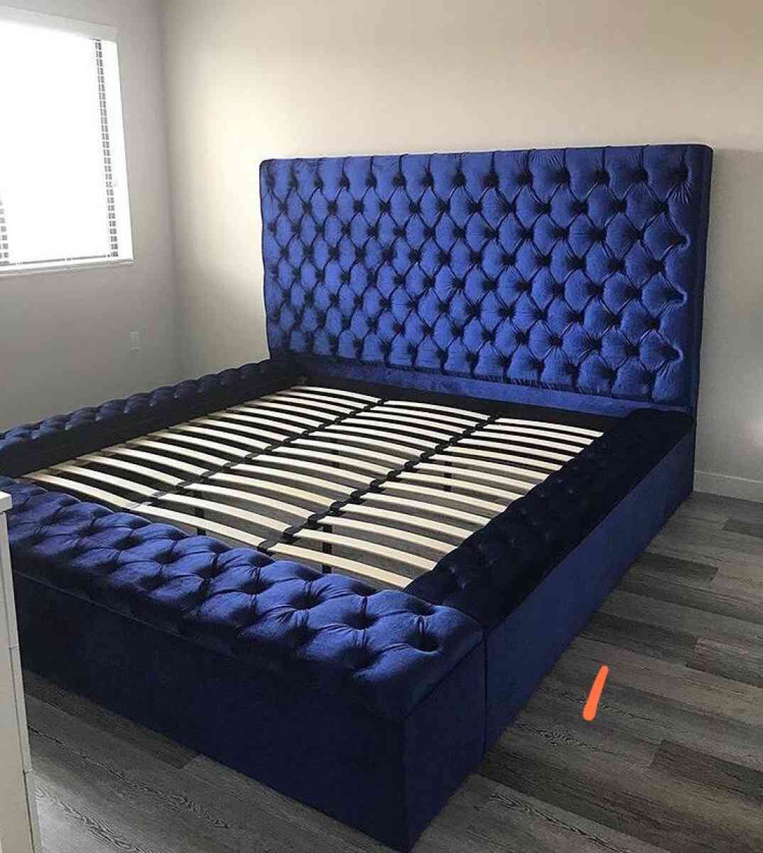 Blue Velvet Queen Storage Platform Bed Frame Cama - Houston, Texas - FleaMarketBay