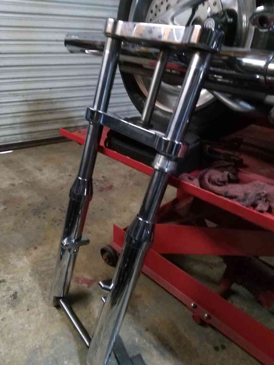 wide gluid front end brand new fits most Harley Davidson - San Antonio, Texas - FleaMarketBay