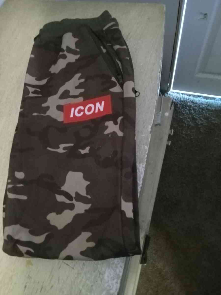 Mens Prime Camo Fleece Joggers - Croydon, Pennsylvania - FleaMarketBay