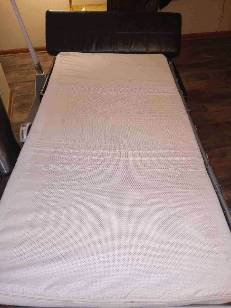 Hide a bed Ottman - Omaha, Nebraska - FleaMarketBay