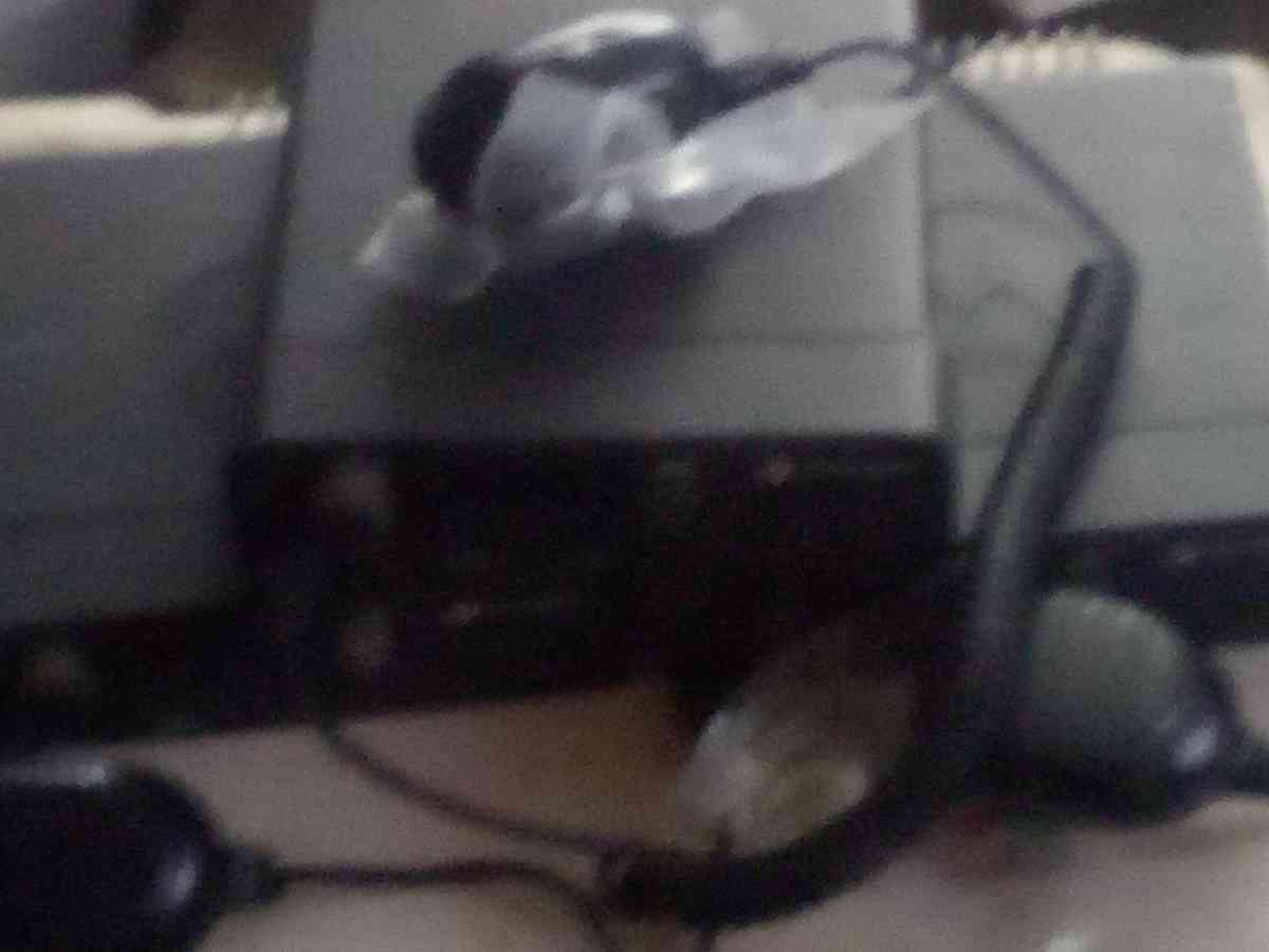 Motorola xps 4350 uhf twoway radio with mics - Jacksonville, Florida - FleaMarketBay