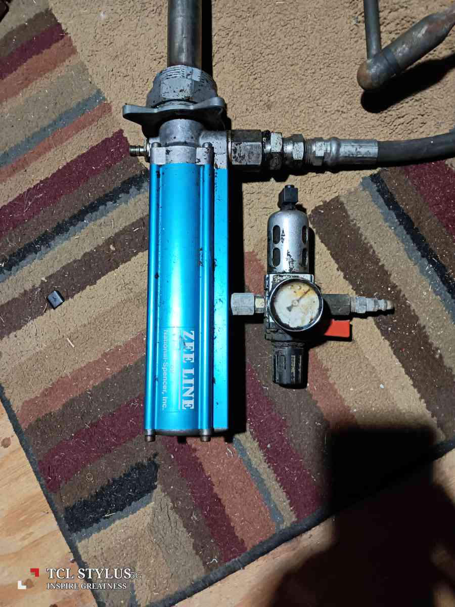 pneumatic oil pump - Harmony, North Carolina - FleaMarketBay