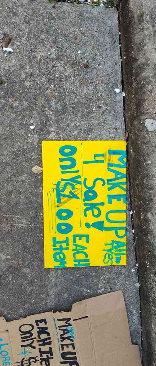 makeup - Katy, Texas - FleaMarketBay