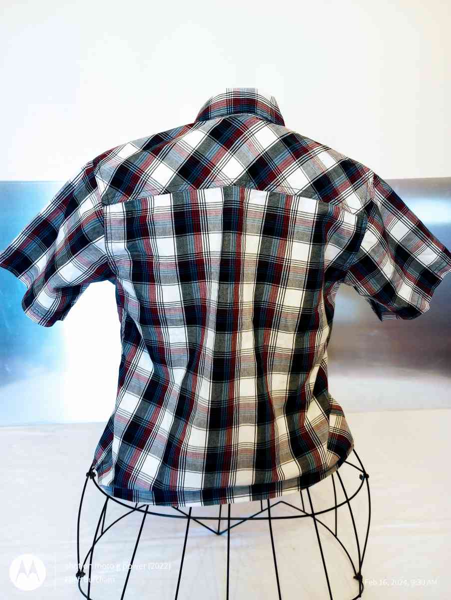 Crills Boys wear - Salisbury, North Carolina - FleaMarketBay