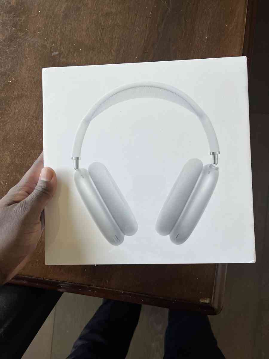 AirPod Max - Fairburn, Georgia