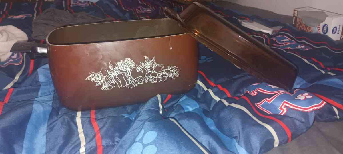 vintage Pyrex bowls - Suwannee, Florida - FleaMarketBay