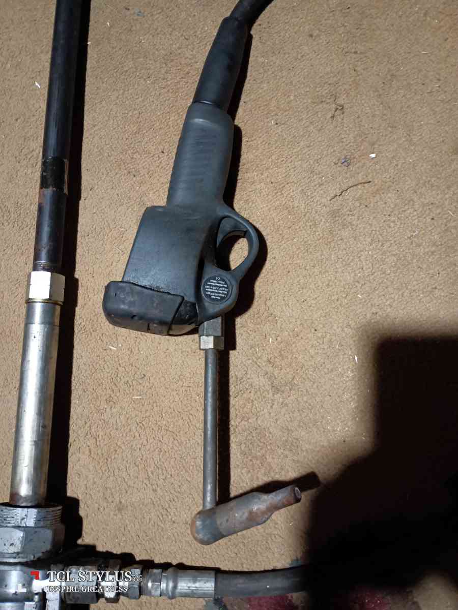 pneumatic oil pump - Harmony, North Carolina - FleaMarketBay