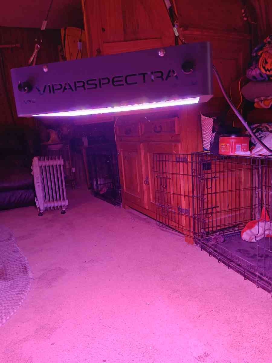 indoor grow lights 4 - Wills Point, Texas - FleaMarketBay