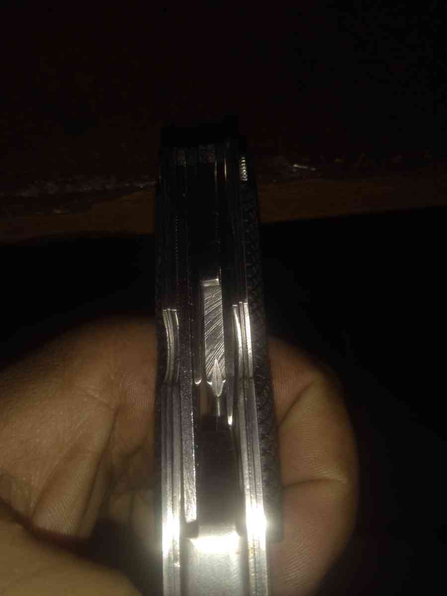 All Purpose tool never been used it comes with the pouch bra - Saint Cloud, Minnesota - FleaMarketBay