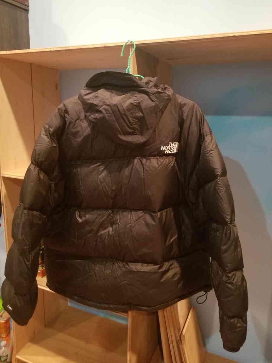 It is a THE NORTH FACE brand jacket size xxL - Brooklyn, New York - FleaMarketBay