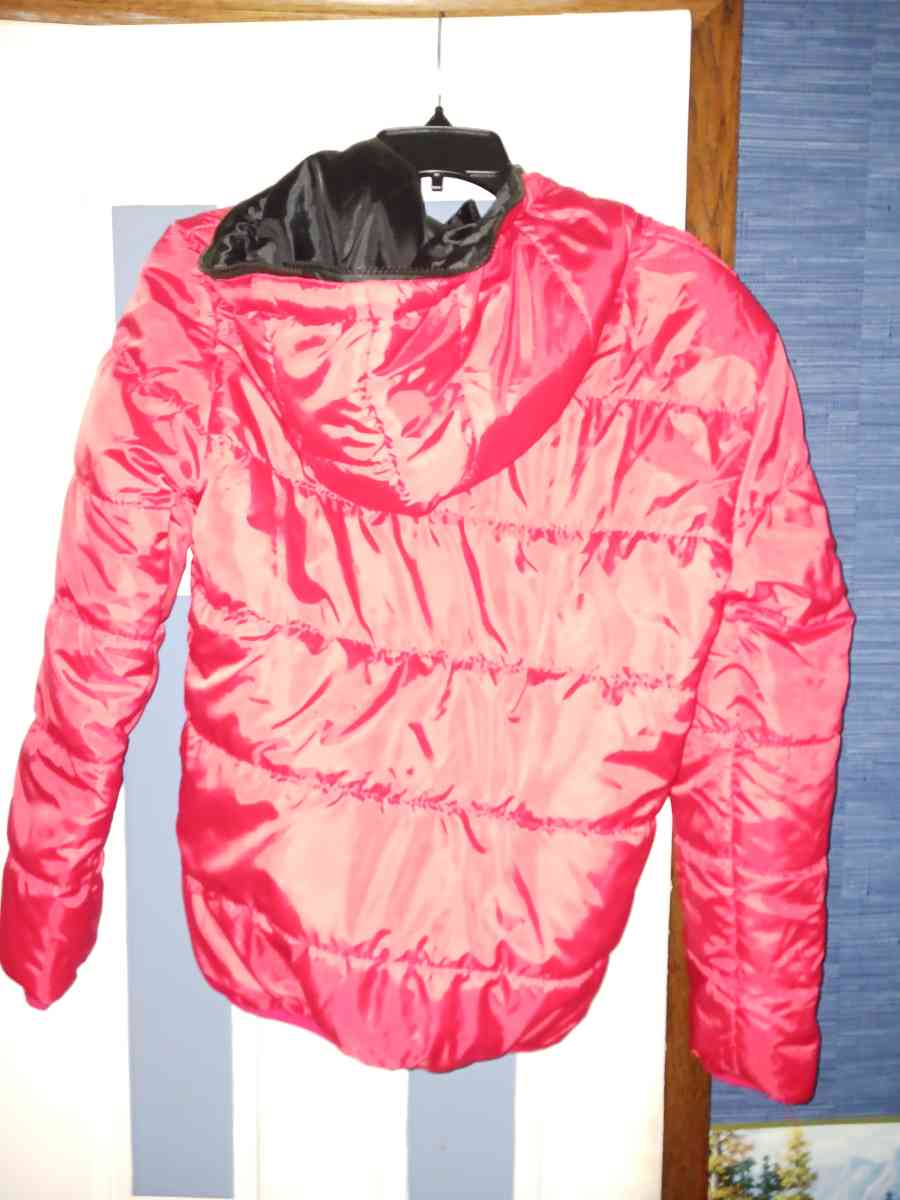 Red Puffer Coat - Middleburg, Pennsylvania - FleaMarketBay