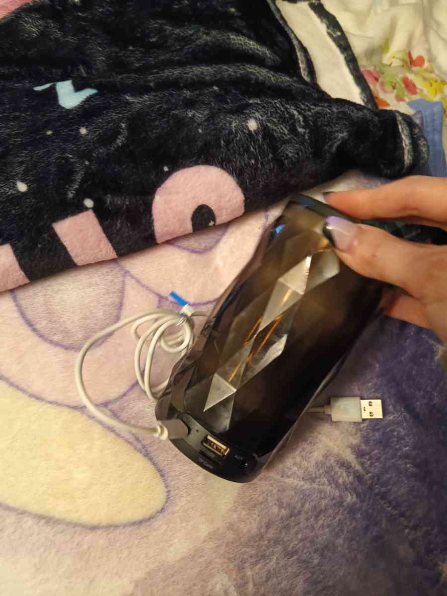 black Bluetooth speaker - Warriors Mark, Pennsylvania - FleaMarketBay