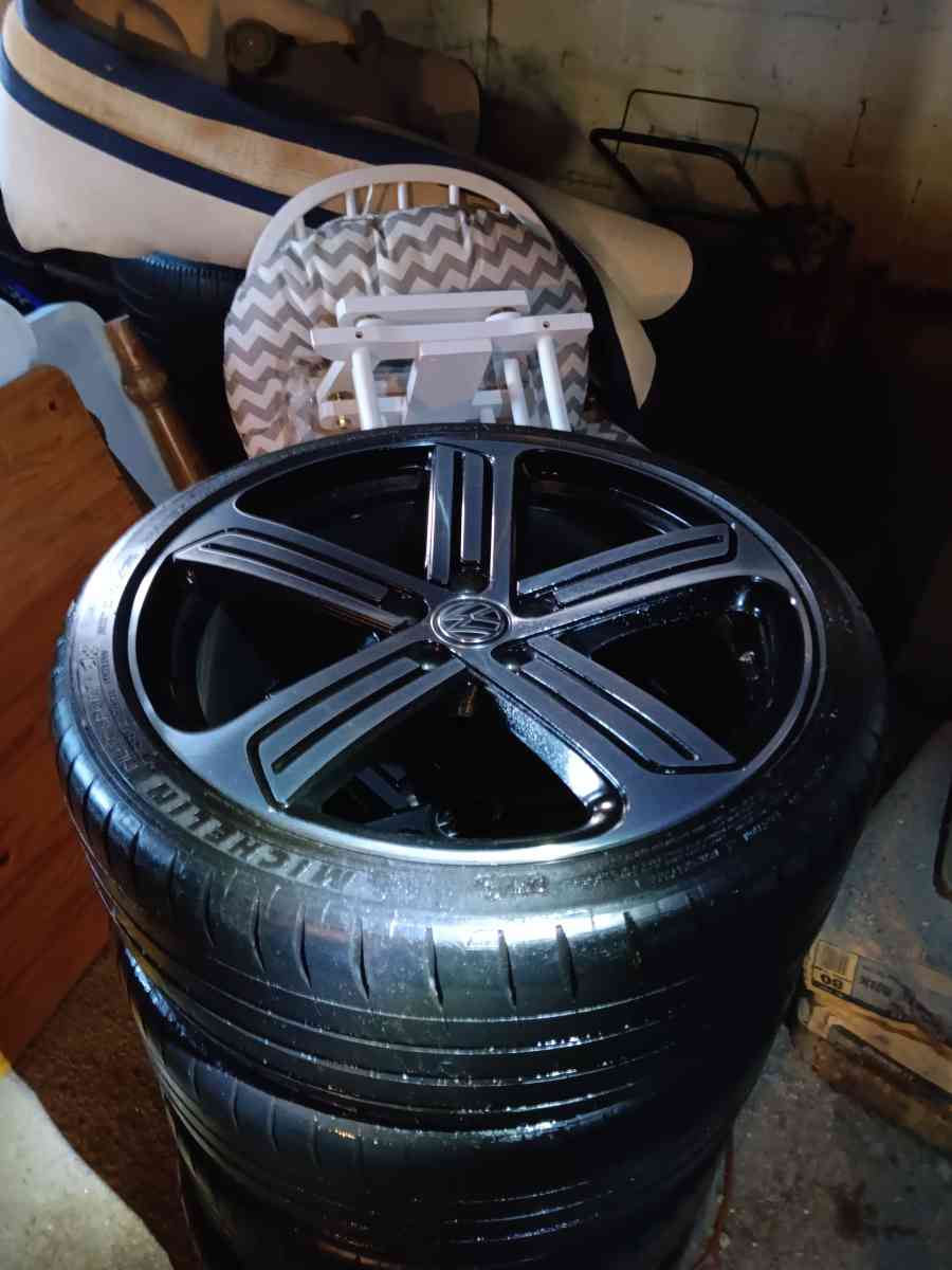 tires - Milwaukee, Wisconsin - FleaMarketBay