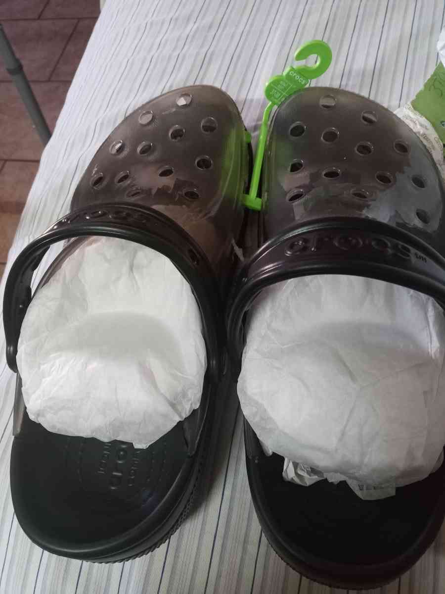 slippers - Gastonia, North Carolina - FleaMarketBay