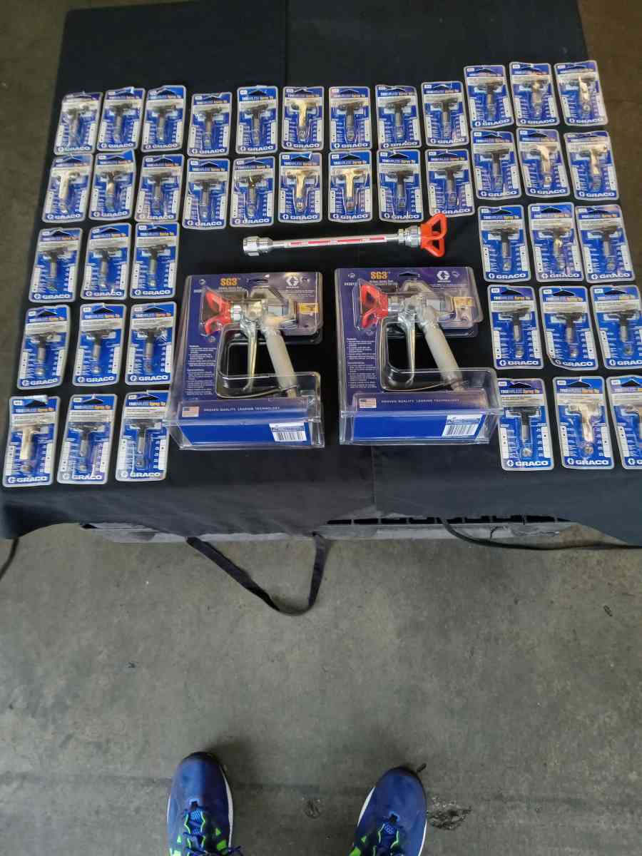 Painter Spray Guns and Spray tips - Long Beach, Mississippi - FleaMarketBay