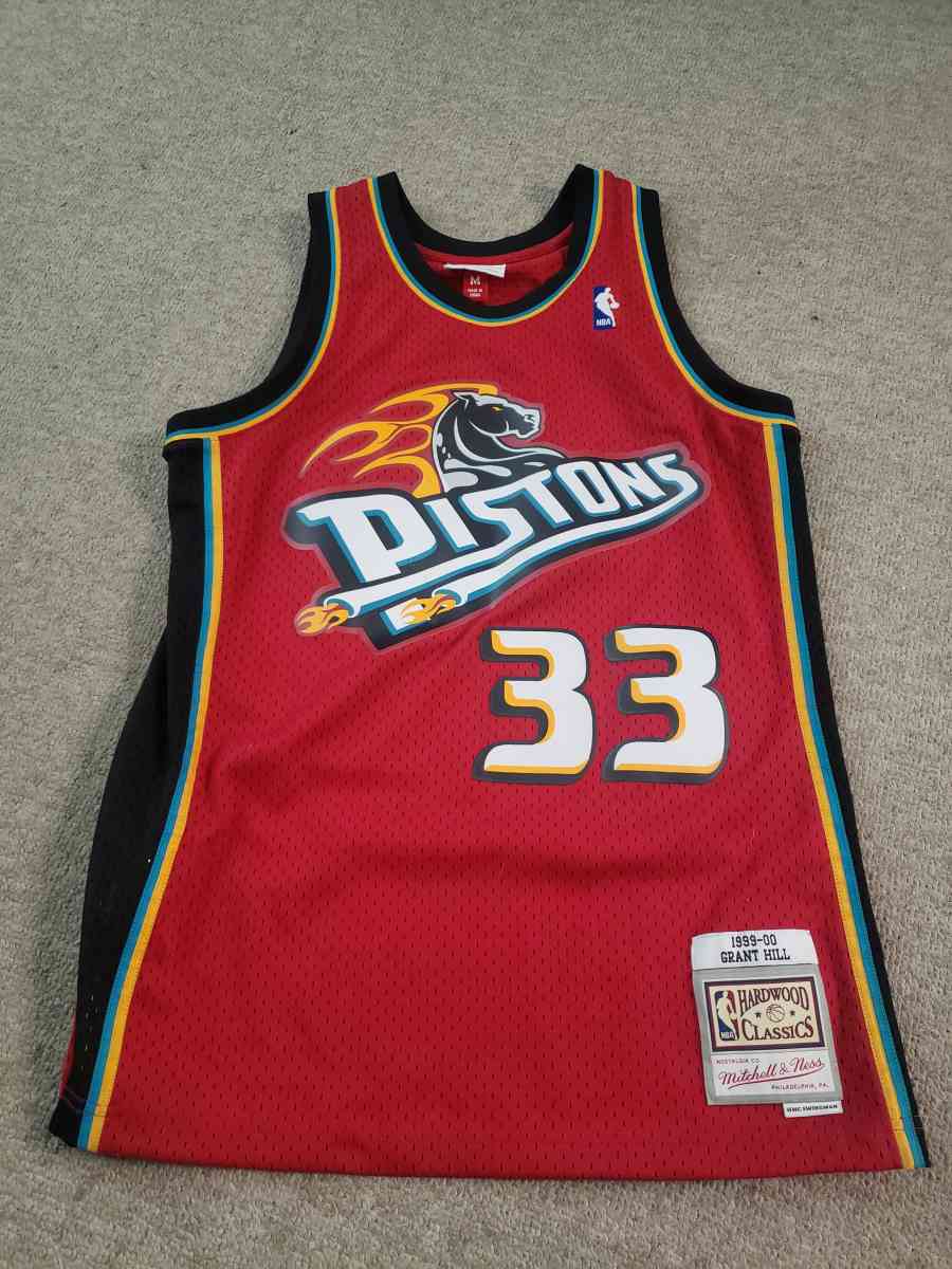 Pistons Grant Hill Jersey - Belleville, Michigan