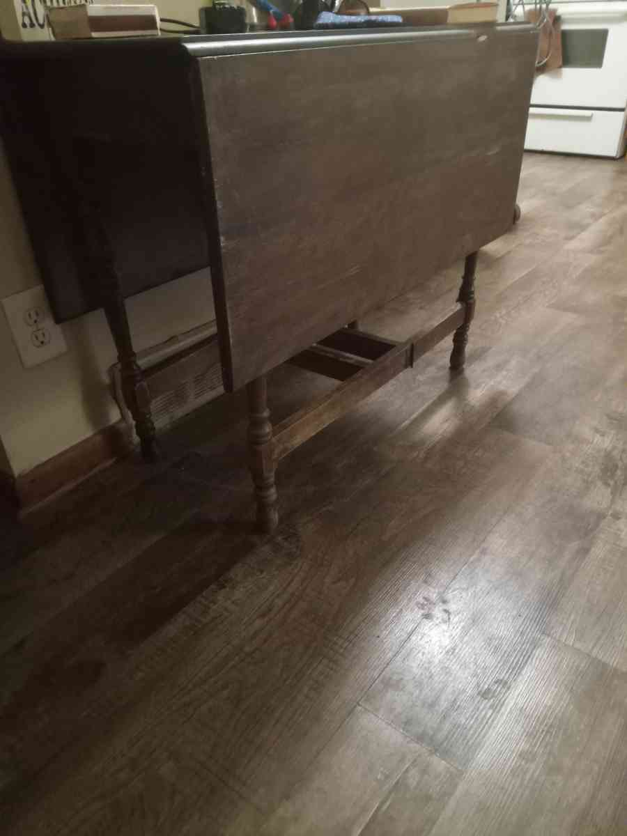 pictures dresser vase tables - Omaha, Nebraska - FleaMarketBay