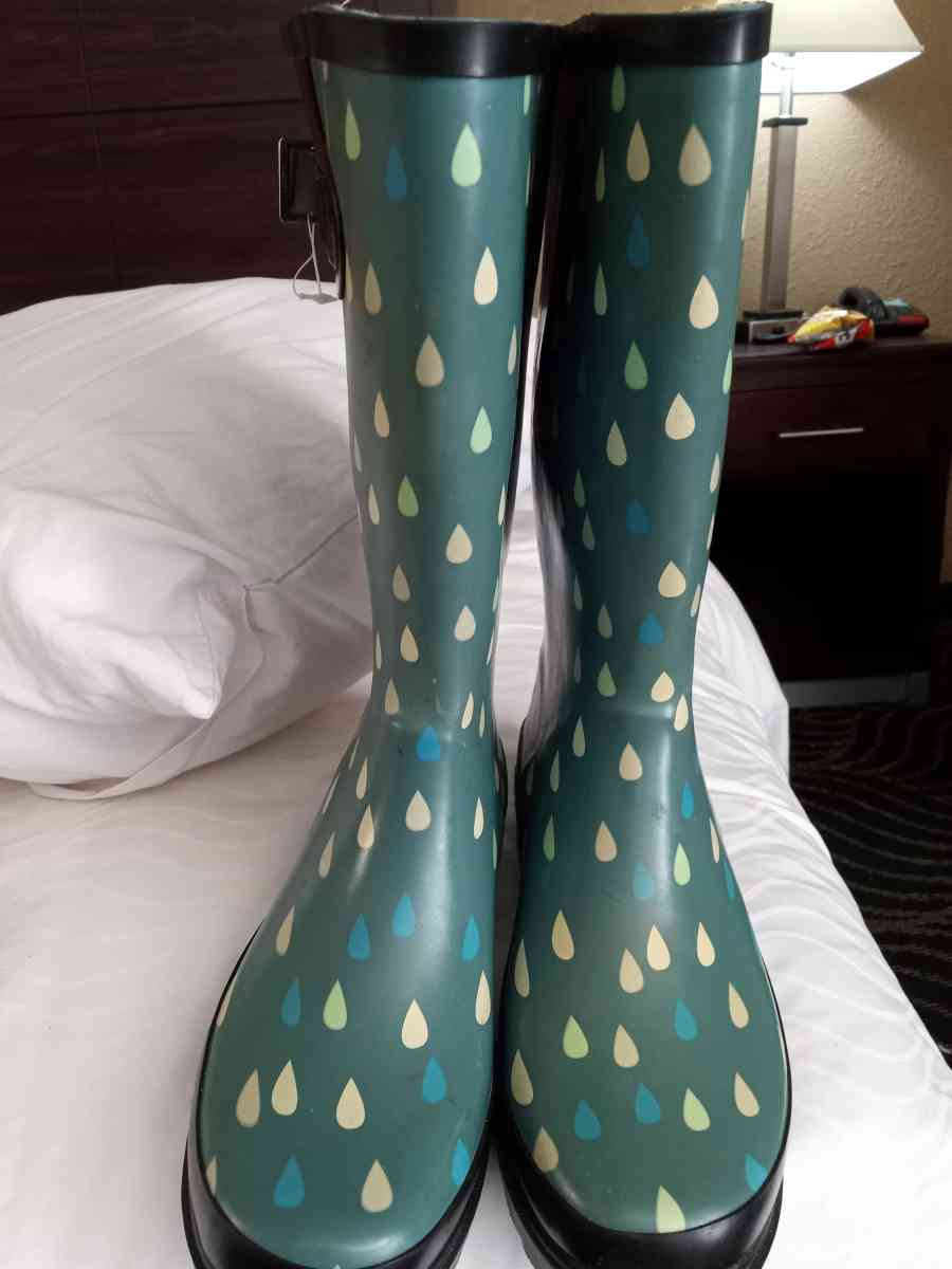 women rain boots - Gastonia, North Carolina - FleaMarketBay
