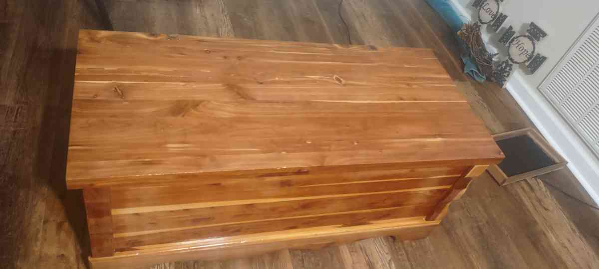 Antique Cedar Chest - Winchester, Tennessee - FleaMarketBay