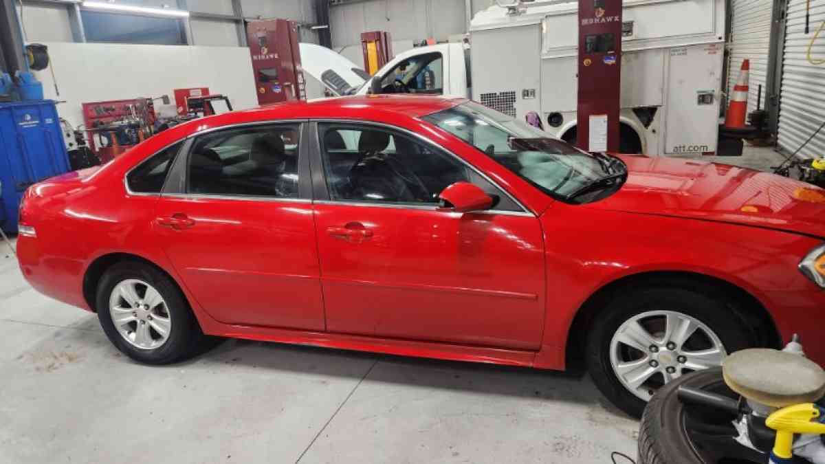 2013 chevy Impala - Modesto, California - FleaMarketBay