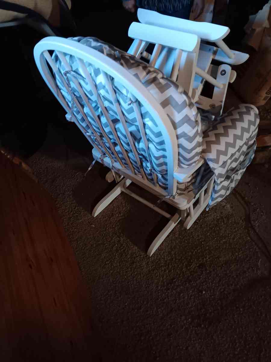 nursery chair - Milwaukee, Wisconsin