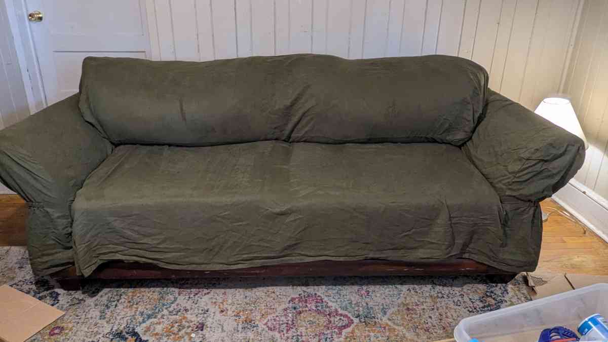 Sofa  and Loveseat - Albany, Georgia - FleaMarketBay