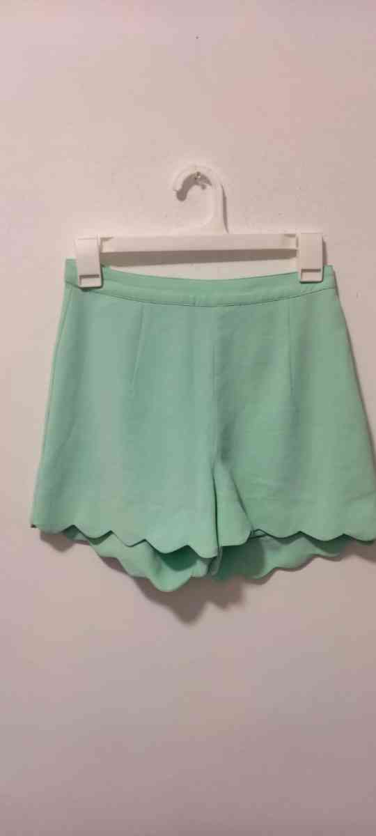 Double Zero Mint Scalloped Shorts - Los Angeles, California - FleaMarketBay