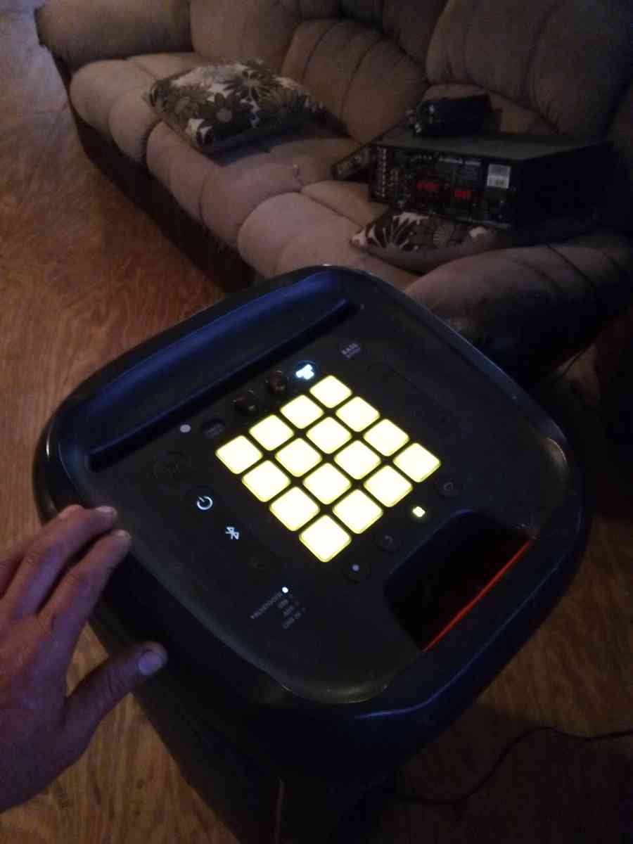 JBL party box 1000 - San Antonio, Texas