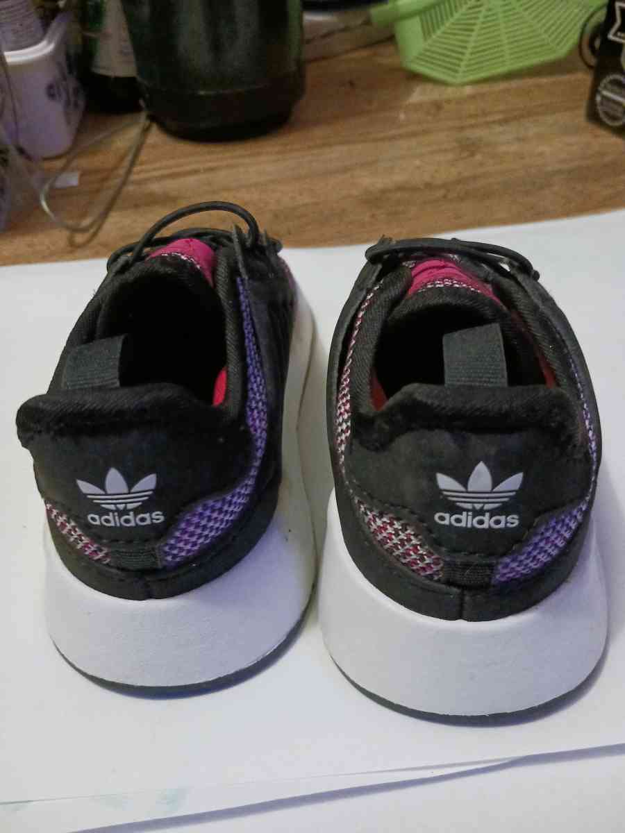Adidas girl 7 kids New - Glenallen, Missouri