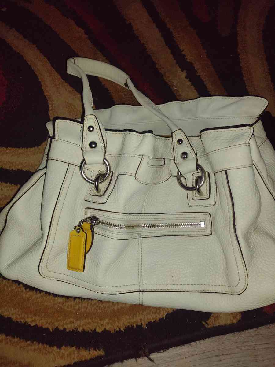 Purses - San Antonio, Texas - FleaMarketBay