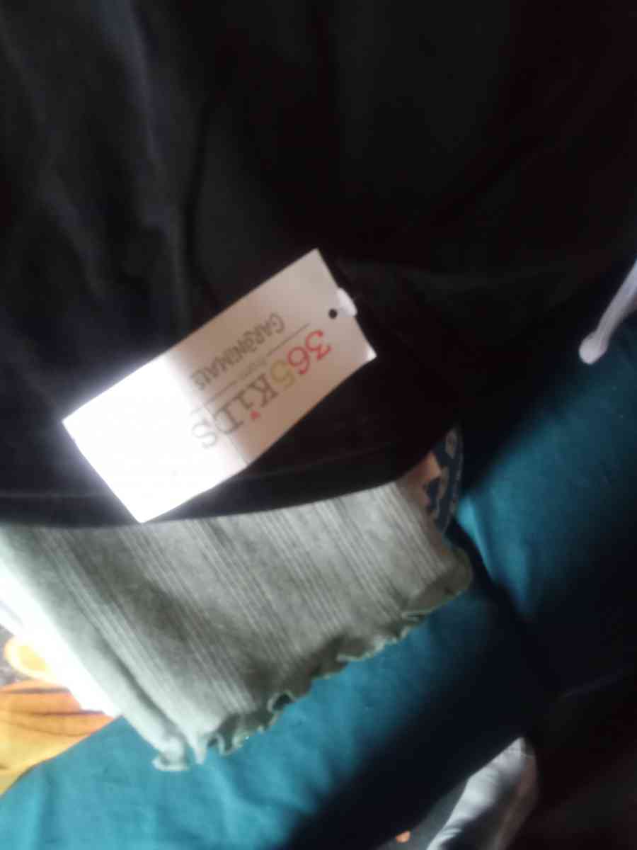 Girls long sleeve shirts - Ontario, New York - FleaMarketBay