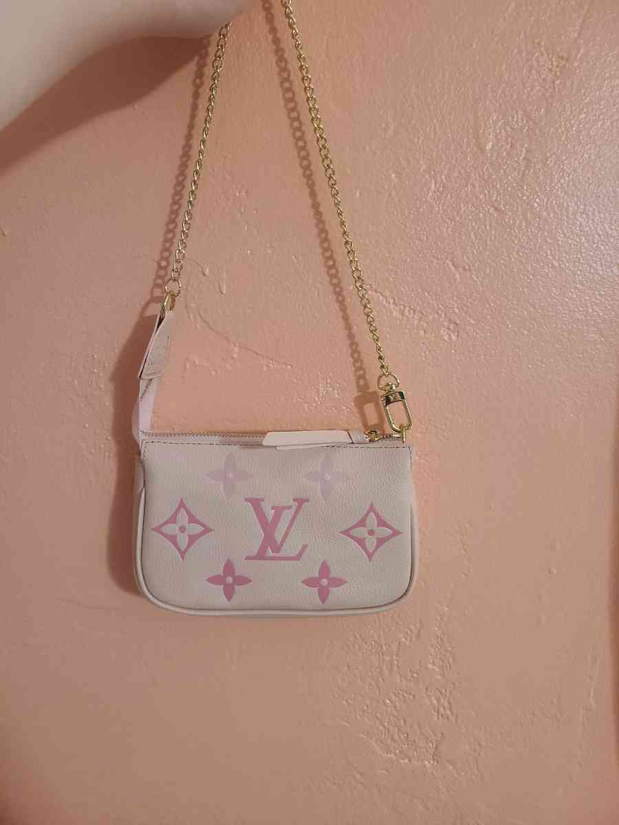 Mini Pochette Accessories