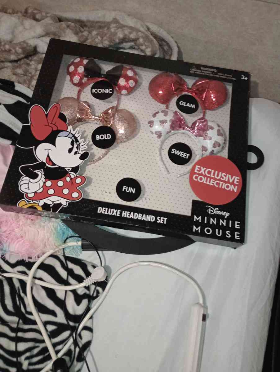 DISNEY MINNIE MOUSE DELUX HEADBAND SET - Spring Hill, Florida
