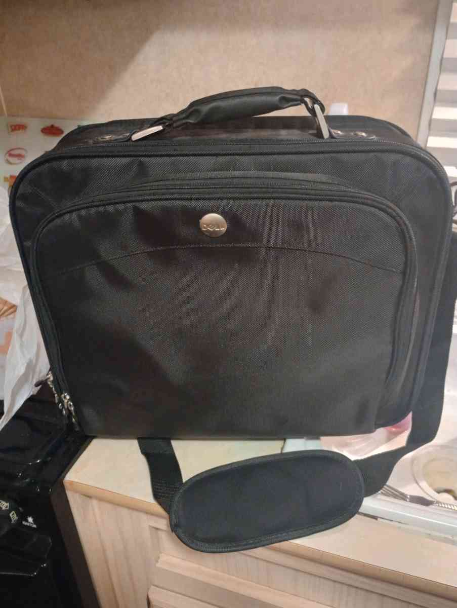 LARGE LAPTOP BRIEFCASE EXCELLENT CONDITION NEVER USED - Spring Hill, Florida