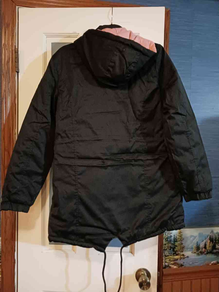 Black Windbreaker - Middleburg, Pennsylvania - FleaMarketBay