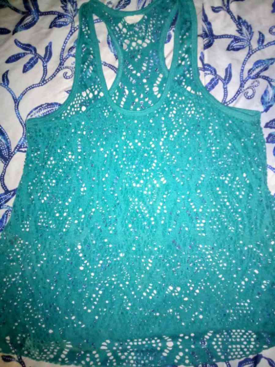 aero tank top - Cleveland, Tennessee - FleaMarketBay