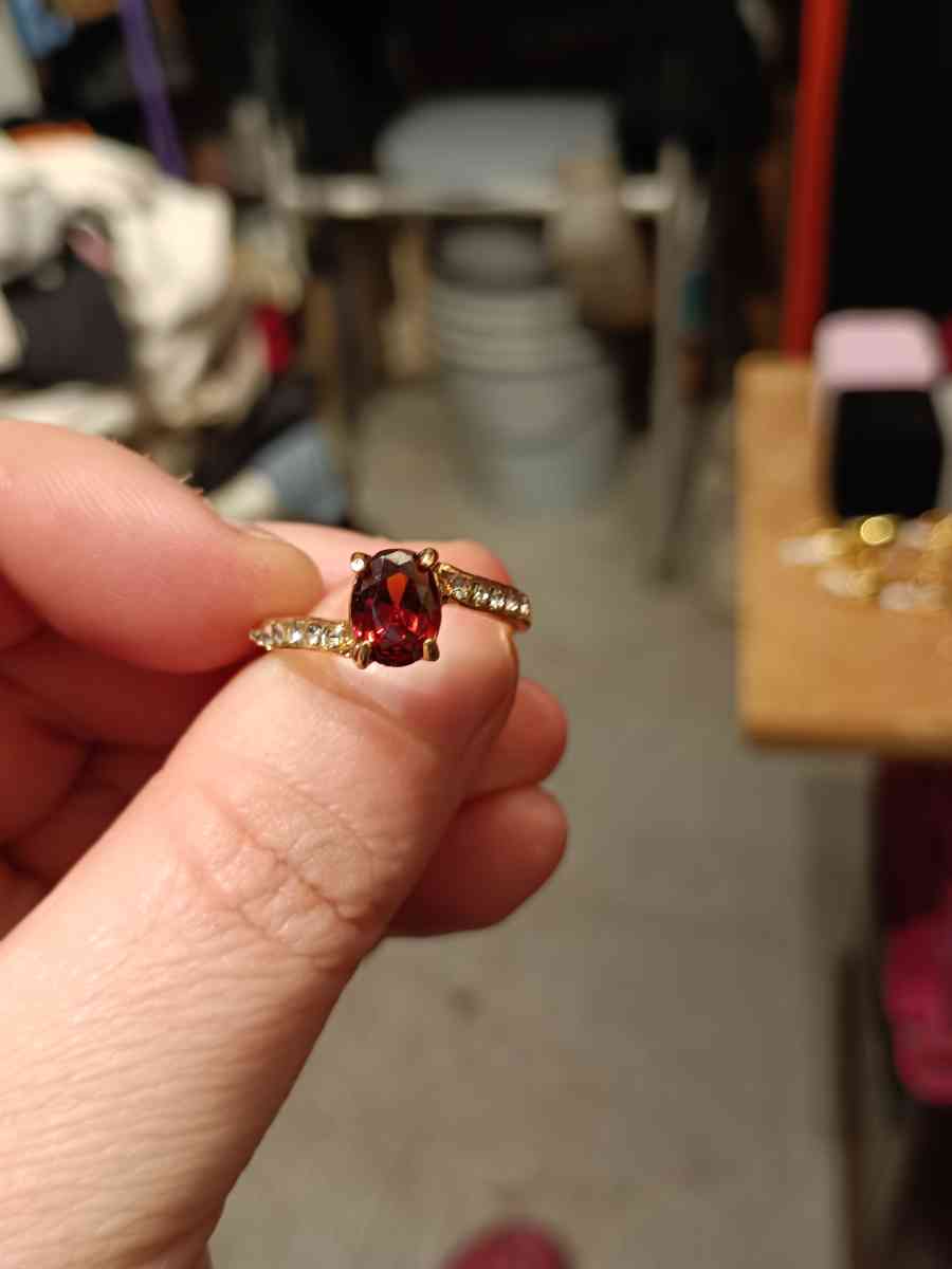 Ladys rings - Lake City, Florida - FleaMarketBay